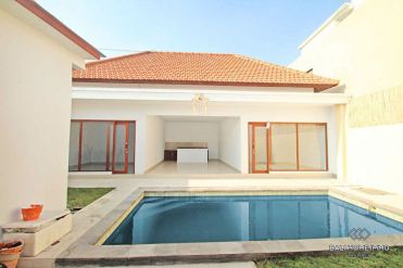 Image 1 from 2 Bedroom Unfurnished Villa For Yearly Rental in Batu Bolong