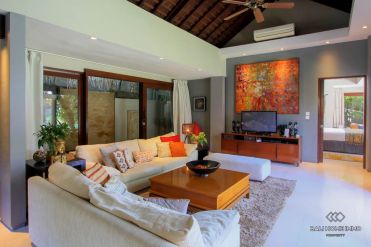 Image 2 from 2 bedroom villa for monthly rental near Kayu Aya Beach