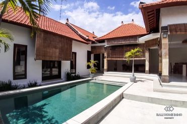 Image 3 from 2 Bedroom Villa For Yearly Rent in Umalas