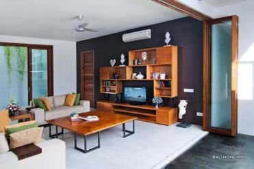 Image 2 from 3 Bedroom Villa For Long Term Rental Near Batu Belig Beach