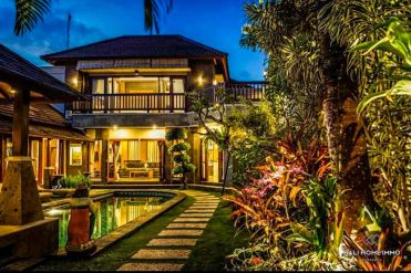 Image 1 from Villa 3 Kamar Tidur Untuk Sewa Bulanan & Tahunan di Berawa