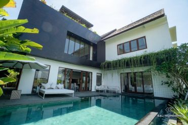 Image 1 from Villa 3 Kamar Dijual di dekat Pantai Cemagi