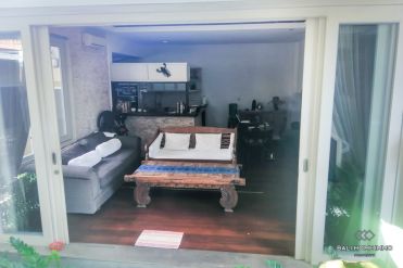 Image 3 from Villa 3 kamar tidur disewakan jangka panjang di Kerobokan