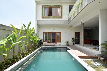 Image 2 from 3 Bedroom Villa For Yearly Rental in Berawa