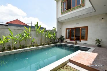 Image 1 from 3 Bedroom Villa For Yearly Rental in Berawa