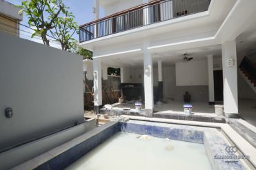 Image 1 from 3 Bedroom villa For yearly rental in Berawa