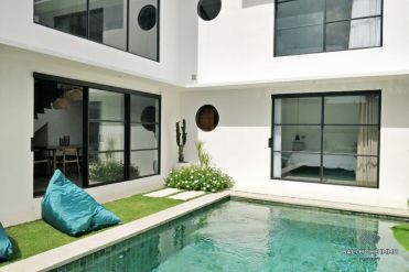 Image 1 from 3 bedroom villa for yearly rental in Canggu - North Canggu