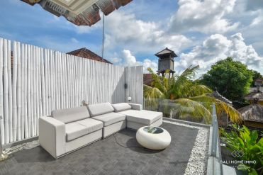 Image 3 from 3 Bedroom Villa For Yearly Rental in Seminyak