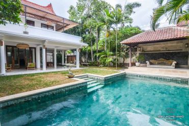 Image 1 from 3 Bedroom Villa For Yearly Rental & Sale Leasehold in Umalas