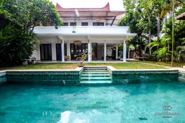 Image 2 from 3 Bedroom Villa For Yearly Rental & Sale Leasehold in Umalas