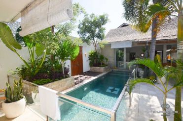 Image 1 from 4 Bedroom villa for rent near Berawa Beach