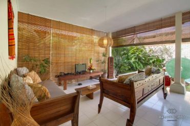 Image 3 from 4 bedroom villa for yearly & monthly rental near Double Six Beach