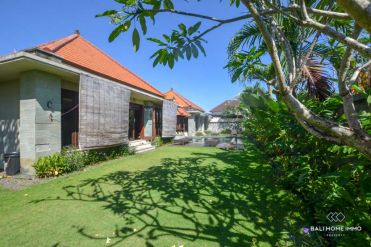 Image 2 from 4 Bedroom Villa For Yearly Rental in Kerobokan