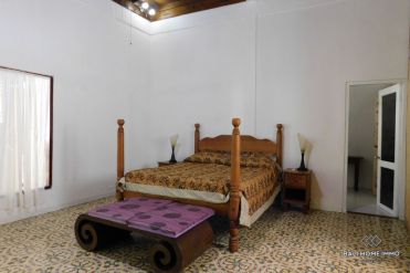 Image 2 from Villa de 4 chambres à louer à l'année à Pererenan
