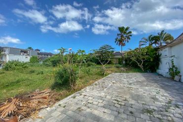 Image 1 from Land for sale freehold near Echo Beach