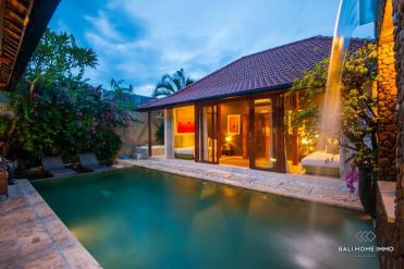 Image 2 from Près de la plage villa de 3 chambres à vendre en leasehold à Canggu - Batu Bolong