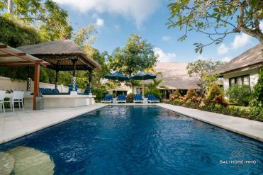 Image 2 from 11 Bedroom Villa For Monthly Rental in Sanur