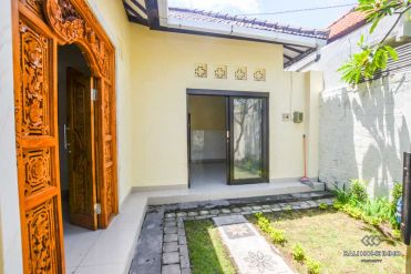 Image 2 from 2 Bedroom Townhouse For Yearly Rental in Seminyak