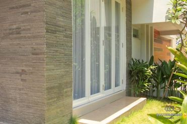 Image 1 from 3 Bedroom Townhouse For Rent and Sale Freehold in Uluwatu