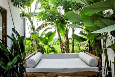 Image 3 from 3 Bedroom Tropical Villa For Long Term Rental in Batu Belig