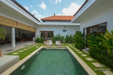 Image 1 from 3 Bedroom Villa For Monthly & Yearly Rental in Batu Belig