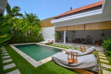 Image 2 from 3 Bedroom Villa For Monthly & Yearly Rental in Batu Belig