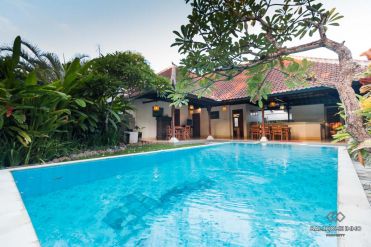 Image 1 from 3 bedroom villa for monthly & yearly rental in Seminyak