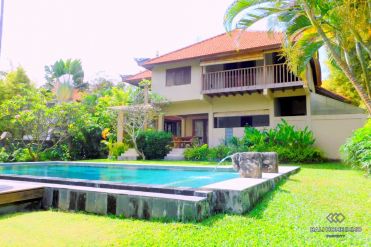 Image 1 from 3 bedroom villa for monthly & yearly rental near Berawa Beach