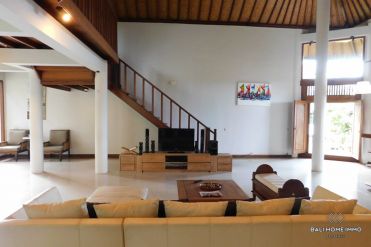 Image 3 from Villa de 3 chambres en location mensuelle et annuelle près de la plage de Berawa