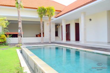 Image 3 from 3 Bedroom Villa for Yearly Rent in Berawa, Canggu