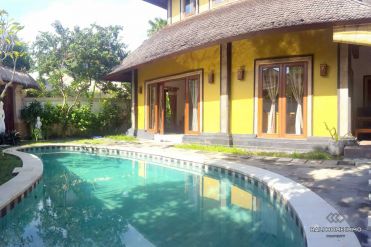 Image 2 from 3 Bedroom Villa For Yearly Rent in Canggu