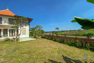 Image 2 from 3 Bedroom Villa With Ricefield View For Yearly Rental in North Canggu