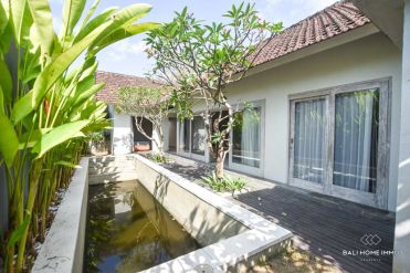 Image 1 from 3 bedroom villa for yearly rental in Seminyak