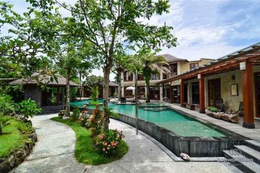 Image 2 from 4 Bedroom Villa For Sale Freehold in Seminyak