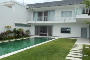 Image 2 from 4 Bedroom Villa For Sale & Rent Near Berawa Beach