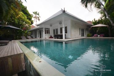 Image 1 from 4 bedroom villa for yearly rental in Seminyak