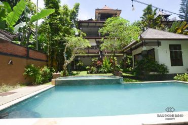 Image 3 from Villa 5 chambres à vendre en pleine propriété dans la région de Tanah Lot