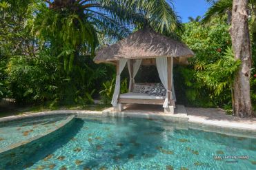 Image 2 from 5 Bedroom Villa For Yearly Rental in Petitenget