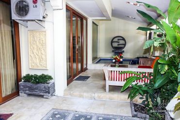 Image 1 from 5 Bedroom Villa For Yearly Rental in Petitenget - Seminyak