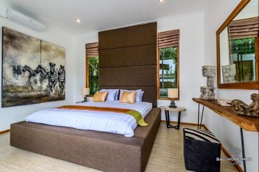 Image 3 from 5 Bedroom Villa Near Berawa Beach