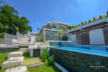 Image 1 from 6 Bedroom Villa For Sale Leasehold in Canggu