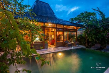 Image 1 from 3 bedroom villa for sale leasehold in Canggu nearby Batu Bolong beach